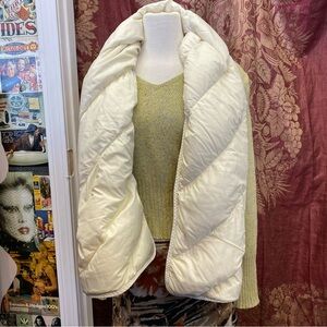 Lululemon puffer scarf
